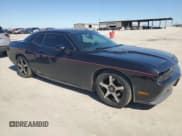 ✅ 2014 Dodge Challenger R/T • VIN: 2C3CDYBT3EH143300 • Lot: 47484545. Wystawiony na Copart z przebiegiem 93 802 mil. Bezpłatny archiwum sprzedaży aukcyjnych z USA i szczegółowy raport historii pojazdu na DreamBid. Zdjęcie 4.