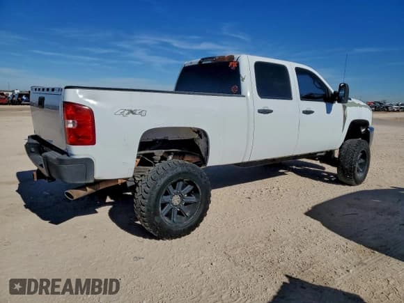 ✅ 2011 Chevrolet Silverado 2500HD LT • VIN: 1GC1KXCG9BF247713 • Лот: 96453295. Опубликован ранее на Copart с пробегом 252 896 миль. Бесплатный доступ к архиву аукционных продаж из США и подробный отчёт об истории автомобиля на DreamBid. Изображение 3.