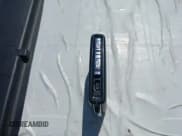 ✅ 2019 Volvo XC60 Momentum • VIN: LYVA22RK5KB191242 • Lot: 42697675. Wystawiony na IAAI z przebiegiem 64 410 mil. Bezpłatny archiwum sprzedaży aukcyjnych z USA i szczegółowy raport historii pojazdu na DreamBid. Zdjęcie 11.