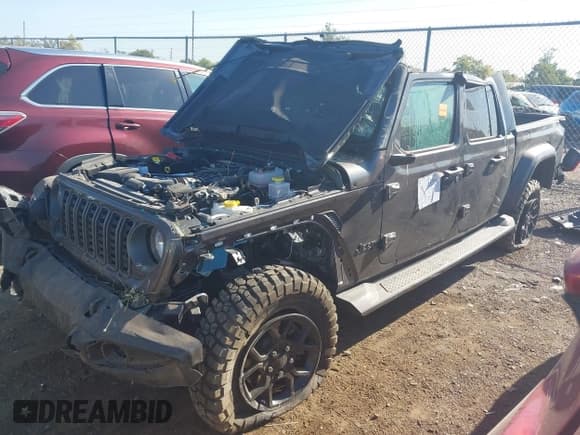 ✅ 2025 Jeep Gladiator Texas Trail • VIN: 1C6PJTAG8SL529102 • Lot: 43141708. Wystawiony na IAAI z przebiegiem 3 042 mil. Bezpłatny archiwum sprzedaży aukcyjnych z USA i szczegółowy raport historii pojazdu na DreamBid. Zdjęcie 2.