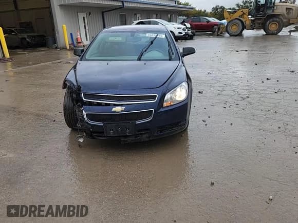 ✅ 2012 Chevrolet Malibu 1LS • VIN: 1G1ZB5E03CF258806 • Lot: 86652685. Listed on Copart with 137,086 mi. Free auction sales archive from the USA and detailed vehicle history report at DreamBid. Image 13.
