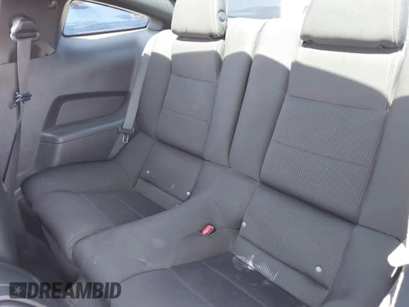 ✅ 2011 Ford Mustang V6 • VIN: 1ZVBP8AM5B5165520 • Lot: 42767448. Listed on IAAI with 212,134 mi. Free auction sales archive from the USA and detailed vehicle history report at DreamBid. Image 8.