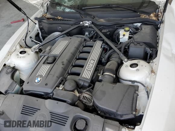 ✅ 2007 BMW Z4 3.0i • VIN: 4USBU33557LW73245 • Lot: 69978535. Wystawiony na Copart z przebiegiem 16 947 mil. Bezpłatny archiwum sprzedaży aukcyjnych z USA i szczegółowy raport historii pojazdu na DreamBid. Zdjęcie 11.