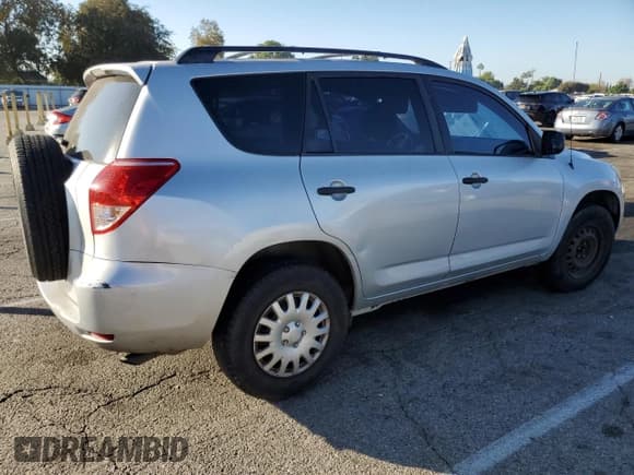 ✅ 2007 Toyota RAV4 • VIN: JTMZD33V275053221 • Lot: 91642995. Wystawiony na Copart z przebiegiem Nie podano. Bezpłatny archiwum sprzedaży aukcyjnych z USA i szczegółowy raport historii pojazdu na DreamBid. Zdjęcie 3.