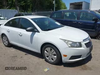 ✅ 2013 Chevrolet Cruze LS • VIN: 1G1PA5SG0D7271407 • Лот: 42513229. Опубликован ранее на IAAI с пробегом 41 265 миль. Бесплатный доступ к архиву аукционных продаж из США и подробный отчёт об истории автомобиля на DreamBid. Изображение 1.
