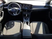 ✅ 2020 Volkswagen Jetta S • VIN: 3VWC57BU0LM083273 • Lot: 48065065. Wystawiony na Copart z przebiegiem 59 665 mil. Bezpłatny archiwum sprzedaży aukcyjnych z USA i szczegółowy raport historii pojazdu na DreamBid. Zdjęcie 8.