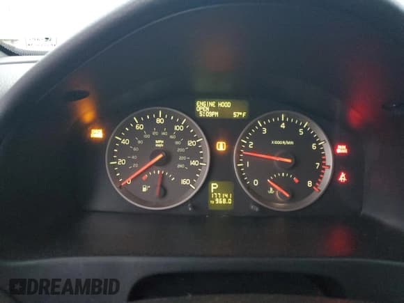 ✅ 2006 Volvo S40 2.5L Turbo • VIN: YV1MH682162157708 • Lot: 80870604. Wystawiony na Copart z przebiegiem 177 141 mil. Bezpłatny archiwum sprzedaży aukcyjnych z USA i szczegółowy raport historii pojazdu na DreamBid. Zdjęcie 9.