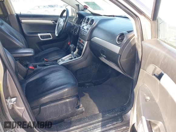 ✅ 2012 Chevrolet Captiva Sport LTZ • VIN: 3GNFL4E53CS617278 • Lot: 41592111. Wystawiony na IAAI z przebiegiem 248 602 mil. Bezpłatny archiwum sprzedaży aukcyjnych z USA i szczegółowy raport historii pojazdu na DreamBid. Zdjęcie 5.