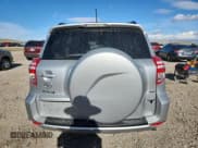 ✅ 2012 Toyota RAV4 Limited • VIN: 2T3DK4DV8CW091849 • Лот: 91363805. Опубликован ранее на Copart с пробегом 117 219 миль. Бесплатный доступ к архиву аукционных продаж из США и подробный отчёт об истории автомобиля на DreamBid. Изображение 6.