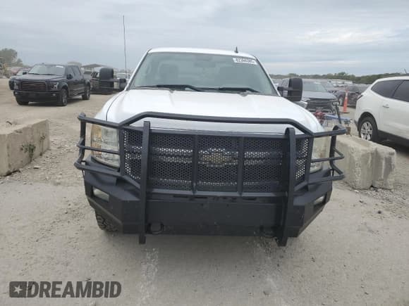 ✅ 2010 Chevrolet Silverado 2500HD LT • VIN: 1GC5KXBG1AZ167029 • Лот: 82366385. Опубликован ранее на Copart с пробегом 211 197 миль. Бесплатный доступ к архиву аукционных продаж из США и подробный отчёт об истории автомобиля на DreamBid. Изображение 5.