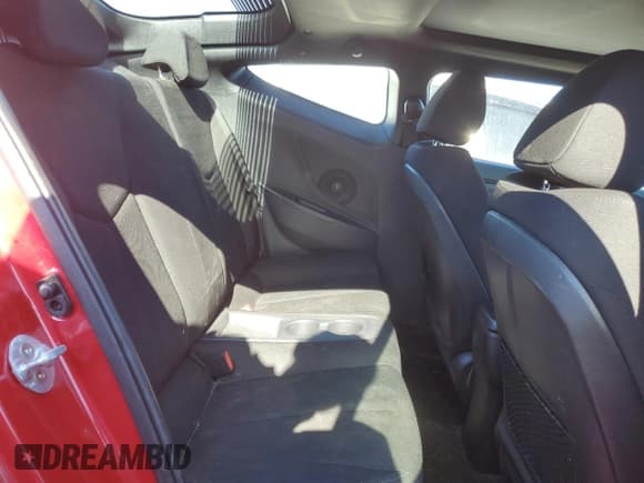 ✅ 2017 Hyundai Veloster Value Edition • VIN: KMHTC6AD4HU324304 • Lot: 75918974. Wystawiony na Copart z przebiegiem 109 622 mil. Bezpłatny archiwum sprzedaży aukcyjnych z USA i szczegółowy raport historii pojazdu na DreamBid. Zdjęcie 10.