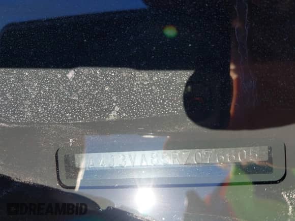 2024 Mitsubishi Outlander SE z VIN JA4J3VA85RZ076605, wystawiony jako IAAI lot #43430661 z przebiegiem 43 371 mil mil oraz . Historia ofert i sprzedaży dostępna na DreamBid. Obrazek 9.