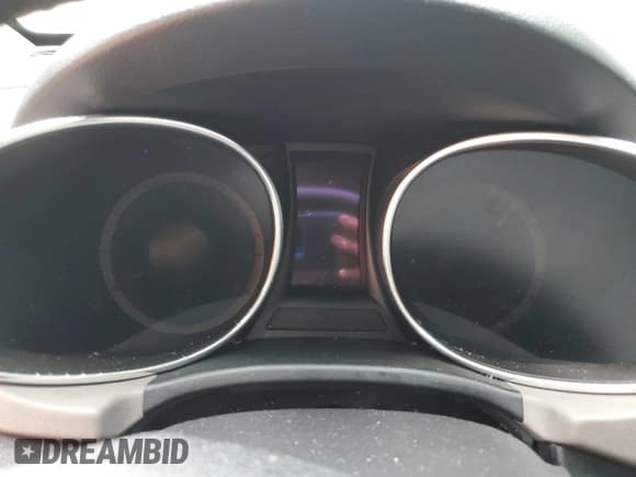 ✅ 2014 Hyundai Santa Fe • VIN: 5XYZU3LB7EG206492 • Лот: 69850035. Опубликован ранее на Copart с пробегом Не указан. Бесплатный доступ к архиву аукционных продаж из США и подробный отчёт об истории автомобиля на DreamBid. Изображение 9.