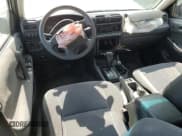 ✅ 2001 Honda Passport LX • VIN: 4S6DM58W314411742 • Lot: 64188505. Listed on Copart with 279,614 mi. Free auction sales archive from the USA and detailed vehicle history report at DreamBid. Image 8.