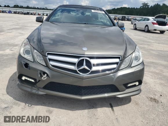 ✅ 2011 Mercedes-Benz E 550 • VIN: WDDKK7CF2BF043241 • Lot: 70344395. Listed on Copart with 170,858 mi. Free auction sales archive from the USA and detailed vehicle history report at DreamBid. Image 5.