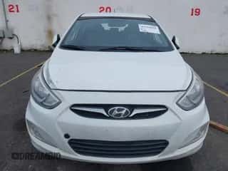 2013 Hyundai Accent SE с VIN KMHCU5AE2DU087466, выставлен на аукционе IAAI как лот 43594828 с пробегом 181 627 миль миль и . История ставок и продаж доступна на DreamBid. Изображение 6.
