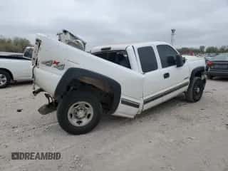 1999 Chevrolet Silverado 2500 LS z VIN 1GCGK29U3XE170750, wystawiony jako Copart lot #51061255 z przebiegiem Nie podano mil oraz Nie do naprawy • Non repairable. Historia ofert i sprzedaży dostępna na DreamBid. Obrazek 3.