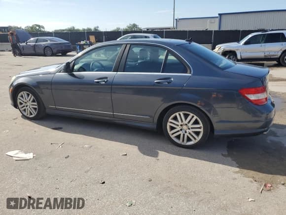 ✅ 2008 Mercedes-Benz C 300 Sport • VIN: WDDGF54X58F052255 • Лот: 70891885. Опубликован ранее на Copart с пробегом 79 953 миль. Бесплатный доступ к архиву аукционных продаж из США и подробный отчёт об истории автомобиля на DreamBid. Изображение 2.