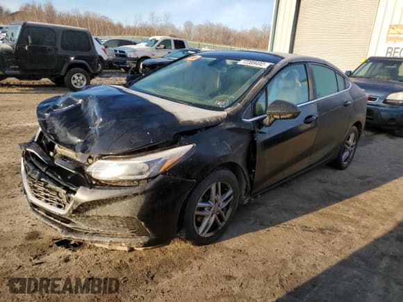 ✅ 2018 Chevrolet Cruze LT • VIN: 1G1BE5SM3J7109867 • Лот: 72389492. Опубликован ранее на Copart с пробегом 47 350 миль. Бесплатный доступ к архиву аукционных продаж из США и подробный отчёт об истории автомобиля на DreamBid. Изображение 1.