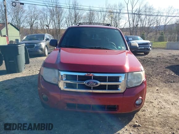 ✅ 2010 Ford Escape XLT • VIN: 1FMCU9DG9AKA87993 • Lot: 42068919. Wystawiony na IAAI z przebiegiem Nie podano. Bezpłatny archiwum sprzedaży aukcyjnych z USA i szczegółowy raport historii pojazdu na DreamBid. Zdjęcie 6.