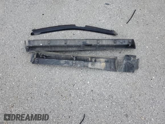 ✅ 2011 Chevrolet Equinox LS • VIN: 2GNALBEC8B1297575 • Лот: 87078075. Опубликован ранее на Copart с пробегом 84 699 миль. Бесплатный доступ к архиву аукционных продаж из США и подробный отчёт об истории автомобиля на DreamBid. Изображение 13.