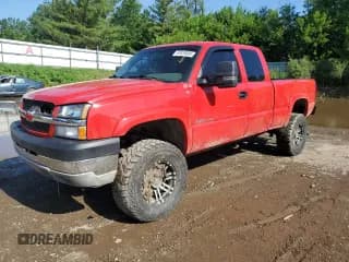 ✅ 2004 Chevrolet Silverado 2500HD LT • VIN: 1GCHK29274E255685 • Lot: 61619395. Wystawiony na Copart z przebiegiem 205 614 mil. Bezpłatny archiwum sprzedaży aukcyjnych z USA i szczegółowy raport historii pojazdu na DreamBid. Zdjęcie 1.