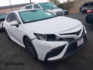 ✅ 2022 Toyota Camry SE • VIN: 4T1G11AK2NU650493 • Lot: 43480036. Listed on IAAI with 38,704 mi. Free auction sales archive from the USA and detailed vehicle history report at DreamBid. Image 1.