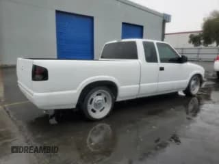 ✅ 1999 Chevrolet S-10 LS • VIN: 1GCCS1940XK212754 • Лот: 80061084. Опубликован ранее на Copart с пробегом 130 387 миль. Бесплатный доступ к архиву аукционных продаж из США и подробный отчёт об истории автомобиля на DreamBid. Изображение 3.