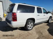 ✅ 2009 Chevrolet Suburban LTZ • VIN: 1GNFK36339R293786 • Lot: 92872055. Wystawiony na Copart z przebiegiem 212 006 mil. Bezpłatny archiwum sprzedaży aukcyjnych z USA i szczegółowy raport historii pojazdu na DreamBid. Zdjęcie 3.