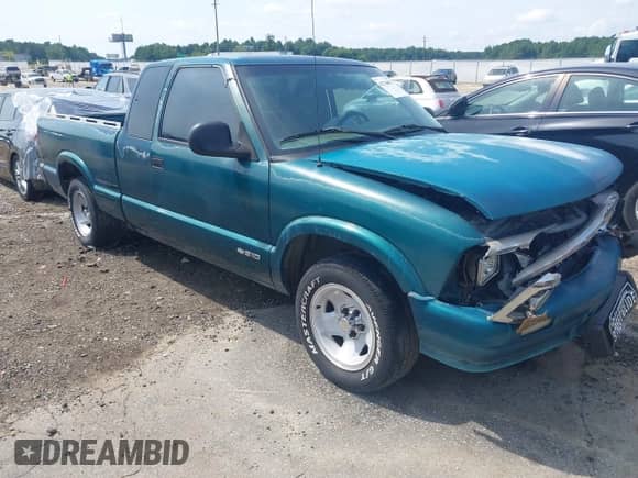 1997 Chevrolet S-10 LS с VIN 1GCCS19X0V8149241, выставлен на аукционе IAAI как лот 42768927 с пробегом 357 198 миль миль и . История ставок и продаж доступна на DreamBid. Изображение 1.