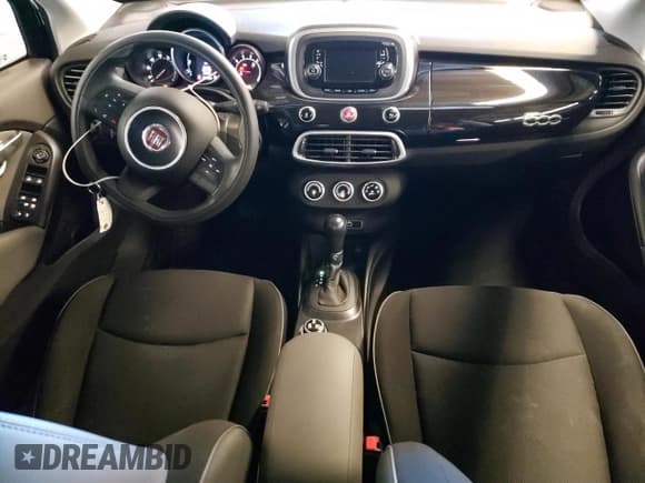 ✅ 2017 FIAT 500X Pop • VIN: ZFBCFYAB8HP544746 • Lot: 65624983. Wystawiony na Copart z przebiegiem 35 616 mil. Bezpłatny archiwum sprzedaży aukcyjnych z USA i szczegółowy raport historii pojazdu na DreamBid. Zdjęcie 8.
