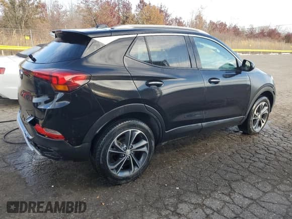 ✅ 2020 Buick Encore GX Select • VIN: KL4MMDSL2LB096513 • Lot: 81346385. Wystawiony na Copart z przebiegiem 58 102 mil. Bezpłatny archiwum sprzedaży aukcyjnych z USA i szczegółowy raport historii pojazdu na DreamBid. Zdjęcie 3.
