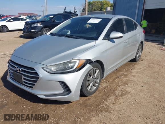 ✅ 2018 Hyundai Elantra Value Edition • VIN: 5NPD84LFXJH249234 • Lot: 43197841. Listed on IAAI with 139,978 mi. Free auction sales archive from the USA and detailed vehicle history report at DreamBid. Image 2.