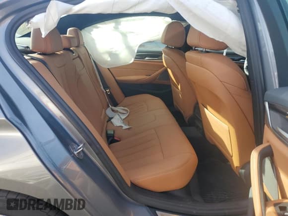 ✅ 2023 BMW 5 Series 530i xDrive • VIN: WBA13BJ09PCN17440 • Лот: 74510724. Опубликован ранее на Copart с пробегом Не указан. Бесплатный доступ к архиву аукционных продаж из США и подробный отчёт об истории автомобиля на DreamBid. Изображение 10.