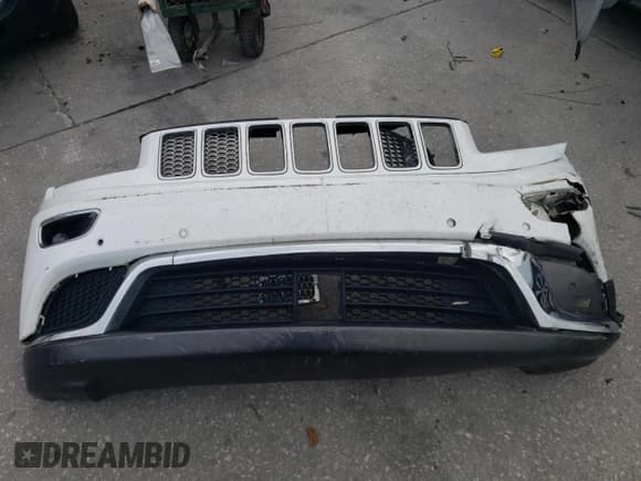 ✅ 2015 Jeep Grand Cherokee Summit • VIN: 1C4RJEJG8FC131925 • Lot: 55270785. Listed on Copart with 130,425 mi. Free auction sales archive from the USA and detailed vehicle history report at DreamBid. Image 13.