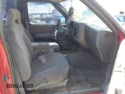 ✅ 1997 Chevrolet S-10 • VIN: 1GCCS14X9V8104693 • Лот: 42756874. Опубликован ранее на IAAI с пробегом 208 810 миль. Бесплатный доступ к архиву аукционных продаж из США и подробный отчёт об истории автомобиля на DreamBid. Изображение 5.