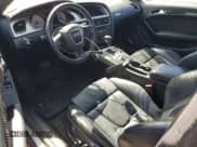 ✅ 2010 Audi S5 Premium Plus • VIN: WAUCVAFR1AA029056 • Лот: 53240555. Опубликован ранее на Copart с пробегом 144 287 миль. Бесплатный доступ к архиву аукционных продаж из США и подробный отчёт об истории автомобиля на DreamBid. Изображение 8.