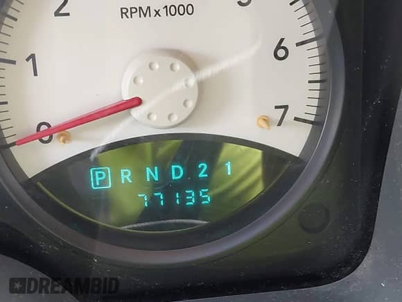 2008 Dodge Dakota SXT z VIN 1D7HW38K98S594036, wystawiony jako IAAI lot #42418267 z przebiegiem 77 135 mil mil oraz . Historia ofert i sprzedaży dostępna na DreamBid. Obrazek 16.