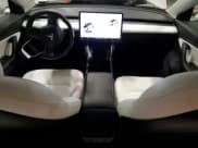 ✅ 2019 Tesla Model 3 Mid Range • VIN: 5YJ3E1EA1KF302018 • Лот: 92988705. Опубликован ранее на Copart с пробегом 63 060 миль. Бесплатный доступ к архиву аукционных продаж из США и подробный отчёт об истории автомобиля на DreamBid. Изображение 8.