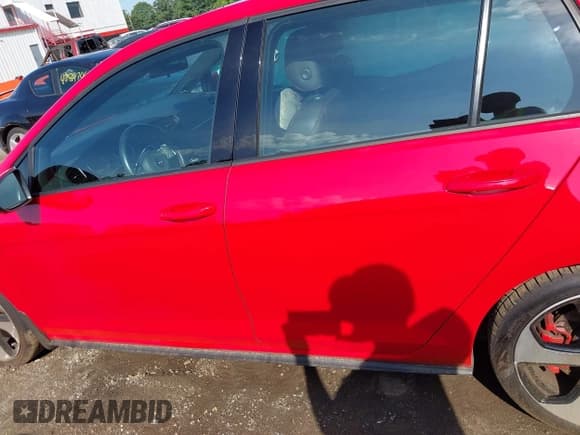 ✅ 2017 Volkswagen Golf GTI S • VIN: 3VW547AU1HM053123 • Lot: 42826679. Listed on IAAI with 55,318 mi. Free auction sales archive from the USA and detailed vehicle history report at DreamBid. Image 14.