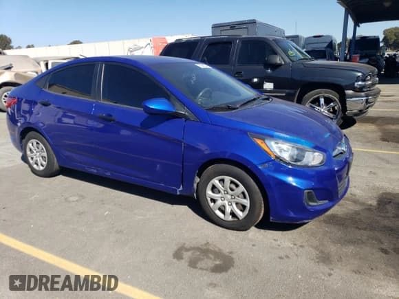 ✅ 2012 Hyundai Accent GLS • VIN: KMHCT4AE6CU077406 • Lot: 75953534. Listed on Copart with 197,453 mi. Free auction sales archive from the USA and detailed vehicle history report at DreamBid. Image 4.