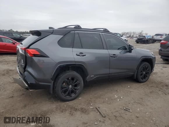 ✅ 2022 Toyota RAV4 Hybrid XSE • VIN: JTME6RFV3ND527963 • Лот: 93781515. Опубликован ранее на Copart с пробегом 41 378 миль. Бесплатный доступ к архиву аукционных продаж из США и подробный отчёт об истории автомобиля на DreamBid. Изображение 3.