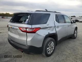 ✅ 2021 Chevrolet Traverse LT • VIN: 1GNEVHKW7MJ137029 • Lot: 91616755. Wystawiony na Copart z przebiegiem 47 774 mil. Bezpłatny archiwum sprzedaży aukcyjnych z USA i szczegółowy raport historii pojazdu na DreamBid. Zdjęcie 3.