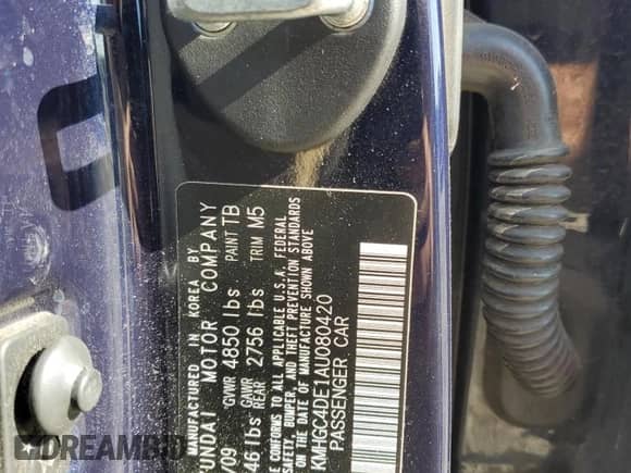 2010 Hyundai Genesis z VIN KMHGC4DE1AU080420, wystawiony jako Copart lot #75100604 z przebiegiem 139 404 mil mil oraz Szkoda całkowita • Salvage title. Historia ofert i sprzedaży dostępna na DreamBid. Obrazek 13.