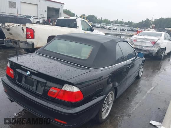 ✅ 2004 BMW 3 Series 330Ci • VIN: WBABW53474PJ94040 • Lot: 42938759. Listed on IAAI with 129,733 mi. Free auction sales archive from the USA and detailed vehicle history report at DreamBid. Image 4.