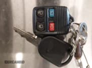 ✅ 2006 Ford Five Hundred Limited • VIN: 1FAFP28146G112210 • Lot: 43351322. Wystawiony na IAAI z przebiegiem 123 526 mil. Bezpłatny archiwum sprzedaży aukcyjnych z USA i szczegółowy raport historii pojazdu na DreamBid. Zdjęcie 11.