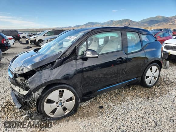 ✅ 2016 BMW i3 • VIN: WBY1Z4C55GV506735 • Lot: 69791125. Listed on Copart with 109,441 mi. Free auction sales archive from the USA and detailed vehicle history report at DreamBid. Image 1.