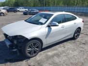 ✅ 2022 BMW 2 Series 228i • VIN: WBA53AK07N7K22207 • Lot: 41983008. Wystawiony na IAAI z przebiegiem 58 436 mil. Bezpłatny archiwum sprzedaży aukcyjnych z USA i szczegółowy raport historii pojazdu na DreamBid. Zdjęcie 2.