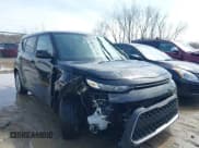 ✅ 2022 Kia Soul LX • VIN: KNDJ23AU4N7151696 • Лот: 41847523. Опубликован ранее на IAAI с пробегом 75 741 миль. Бесплатный доступ к архиву аукционных продаж из США и подробный отчёт об истории автомобиля на DreamBid. Изображение 1.