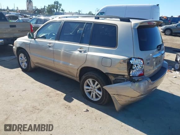 ✅ 2007 Toyota Highlander • VIN: JTEHW21A170039934 • Lot: 43797002. Wystawiony na IAAI z przebiegiem 225 514 mil. Bezpłatny archiwum sprzedaży aukcyjnych z USA i szczegółowy raport historii pojazdu na DreamBid. Zdjęcie 3.